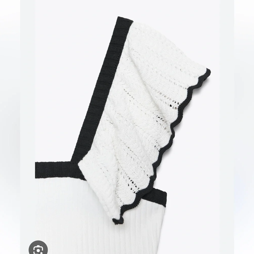 CONTRAST RUFFLE TOP - Picture 5 of 6